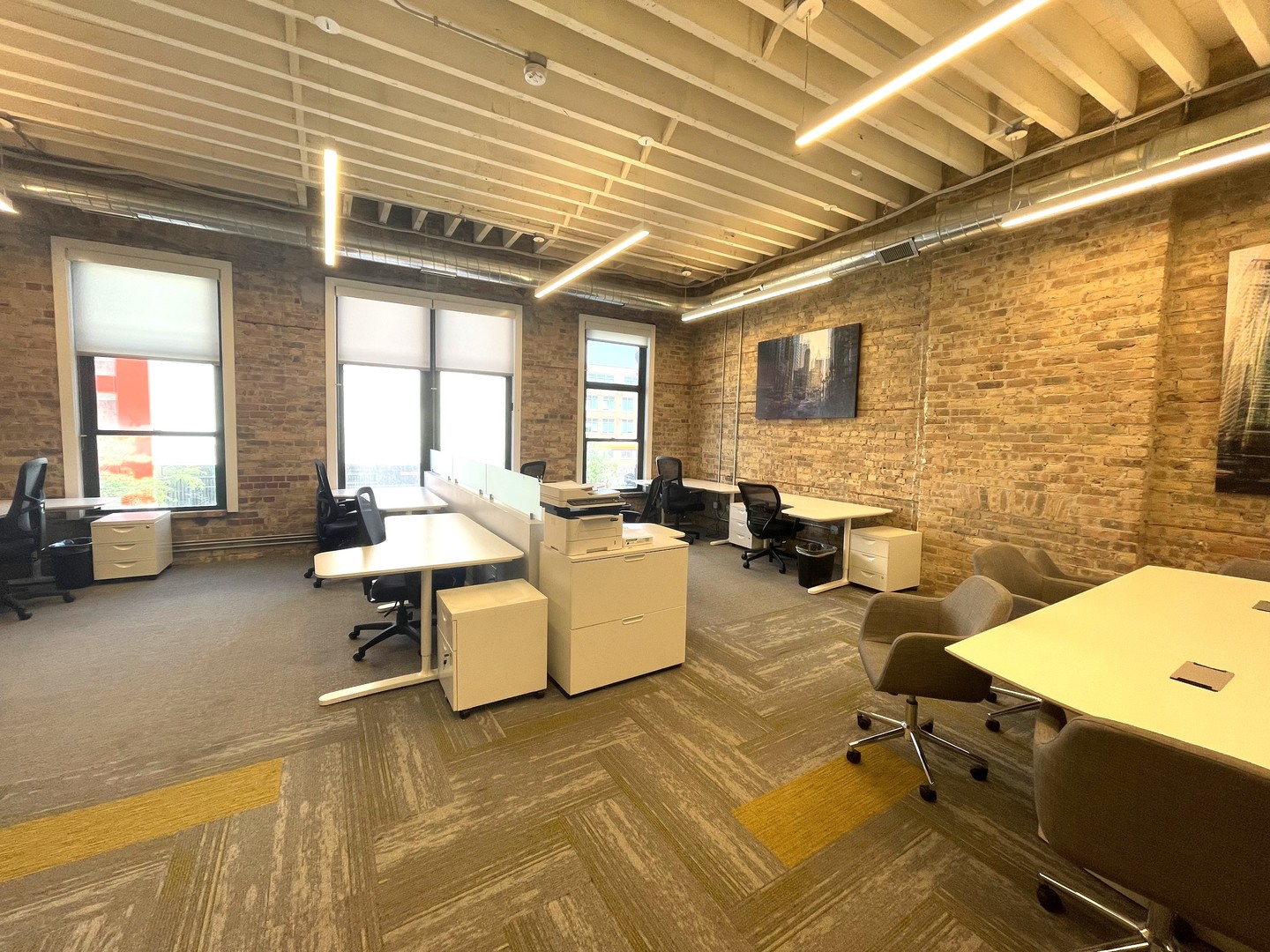 357 W Chicago Avenue 200