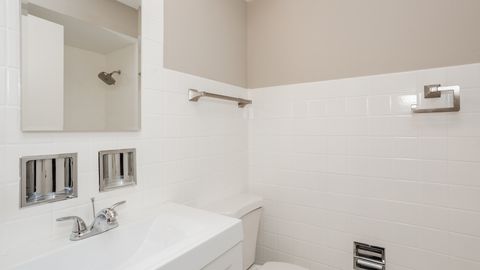 Tiny photo for 10630 W Cermak Road #2E, Westchester, IL 60154 (MLS # 12352069)