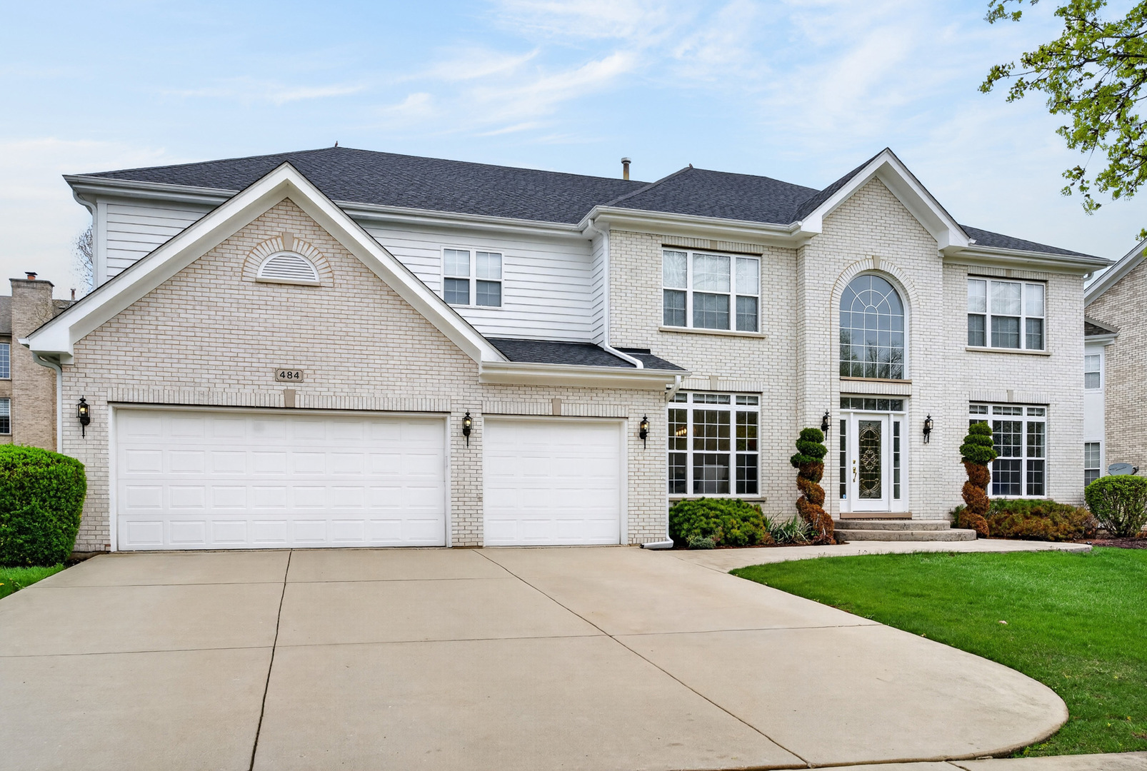 484 W Haleys Hill Court