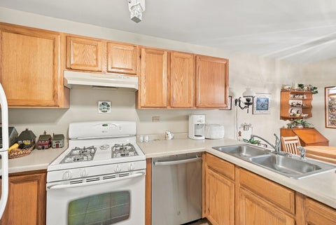 Tiny photo for 1253 Ballantrae Place #A, Mundelein, IL 60060 (MLS # 12795431)
