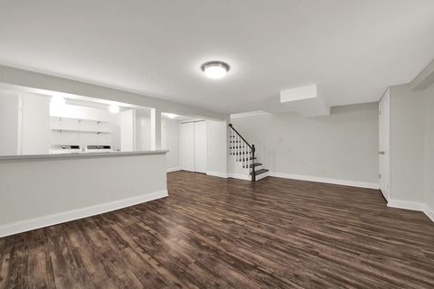 Tiny photo for 2006 W Farwell Avenue, Chicago, IL 60645 (MLS # 12598914)