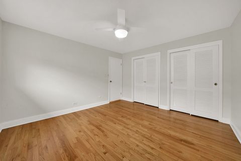 Tiny photo for 2006 W Farwell Avenue, Chicago, IL 60645 (MLS # 12598914)