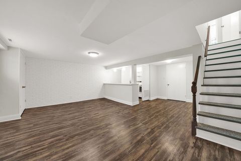 Tiny photo for 2006 W Farwell Avenue, Chicago, IL 60645 (MLS # 12598914)