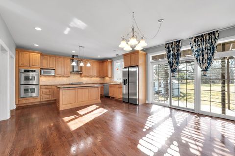 Tiny photo for 141 Walnut Street, Libertyville, IL 60048 (MLS # 12614505)