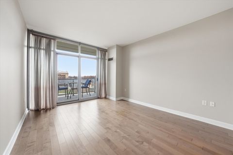 Tiny photo for 1235 S Prairie Avenue #603, Chicago, IL 60605 (MLS # 12598973)