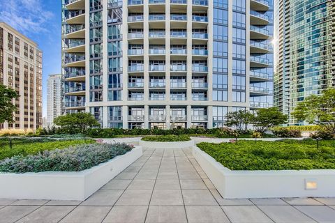 Tiny photo for 1235 S Prairie Avenue #603, Chicago, IL 60605 (MLS # 12598973)