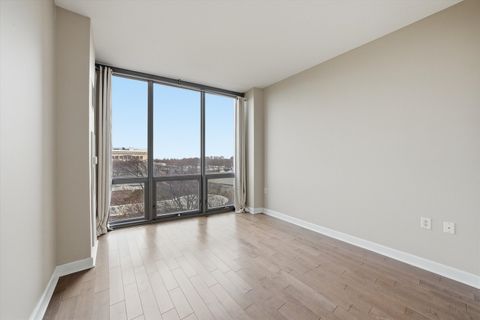 Tiny photo for 1235 S Prairie Avenue #603, Chicago, IL 60605 (MLS # 12598973)