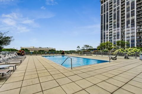 Tiny photo for 1235 S Prairie Avenue #603, Chicago, IL 60605 (MLS # 12598973)