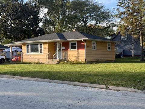Tiny photo for 2324 Hermon Avenue, Zion, IL 60099 (MLS # 12787325)