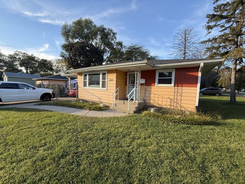 Tiny photo for 2324 Hermon Avenue, Zion, IL 60099 (MLS # 12787325)