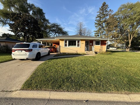 Tiny photo for 2324 Hermon Avenue, Zion, IL 60099 (MLS # 12787325)