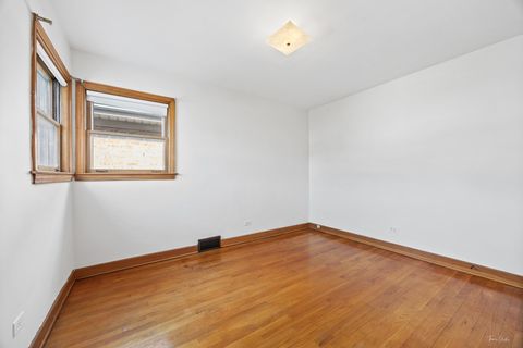 Tiny photo for 5334 N Melvina Avenue, Chicago, IL 60630 (MLS # 12487344)