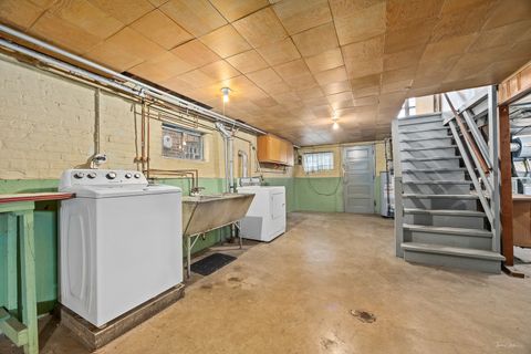 Tiny photo for 5334 N Melvina Avenue, Chicago, IL 60630 (MLS # 12487344)