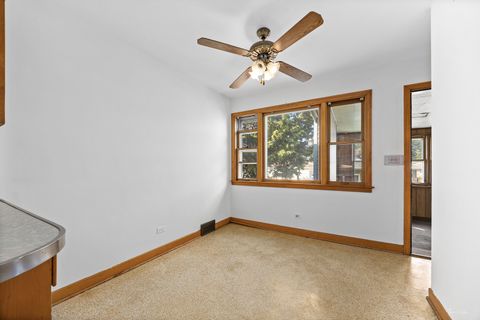 Tiny photo for 5334 N Melvina Avenue, Chicago, IL 60630 (MLS # 12487344)