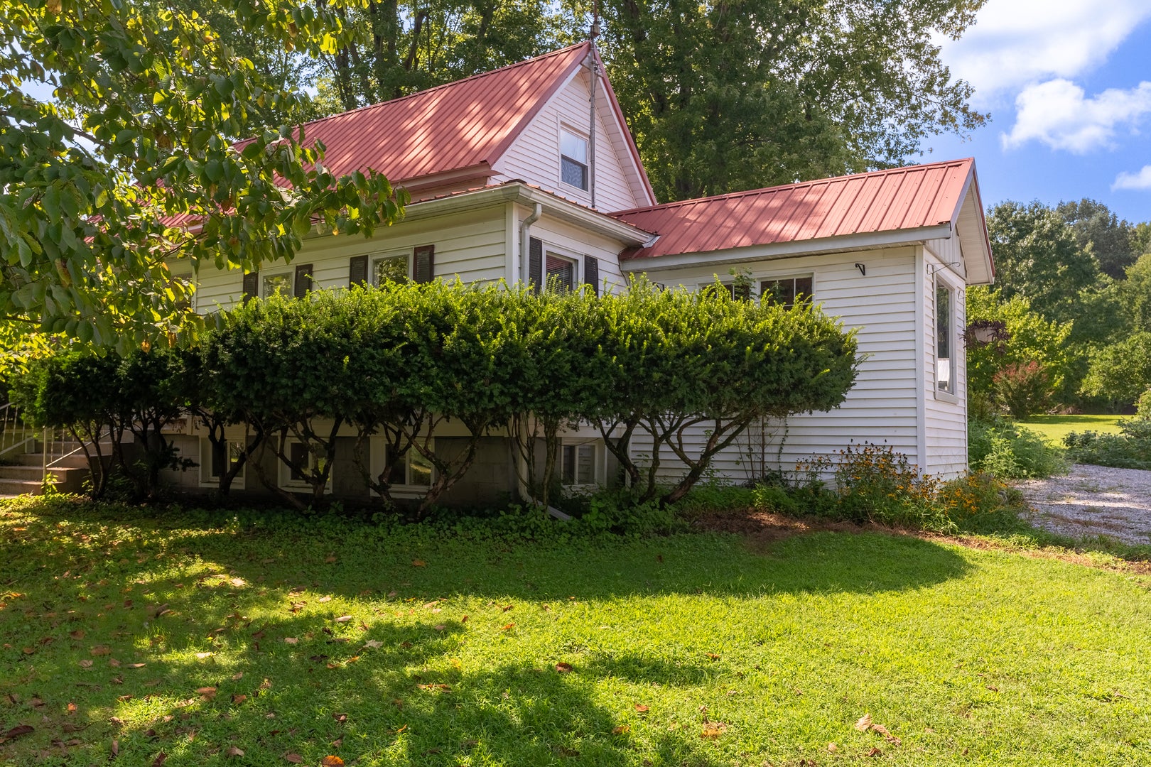 200 Crestview Drive