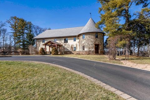 Tiny photo for 236 Steeplechase Road, Barrington Hills, IL 60010 (MLS # 12619907)