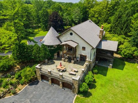 Tiny photo for 236 Steeplechase Road, Barrington Hills, IL 60010 (MLS # 12619907)