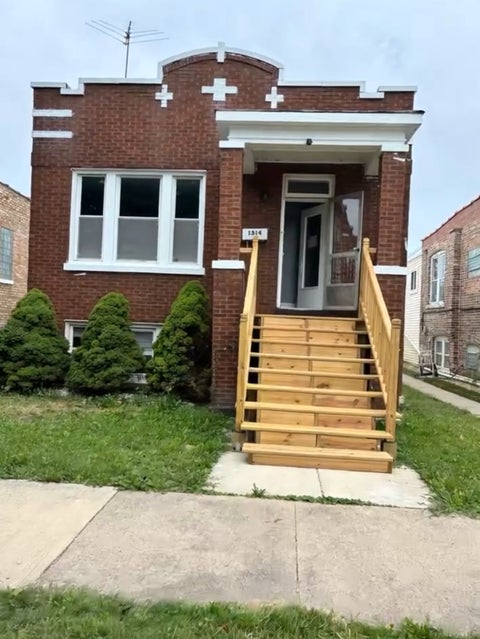 Photo of 1314 S 61st Court, Cicero, IL 60804 (MLS # 12738014)