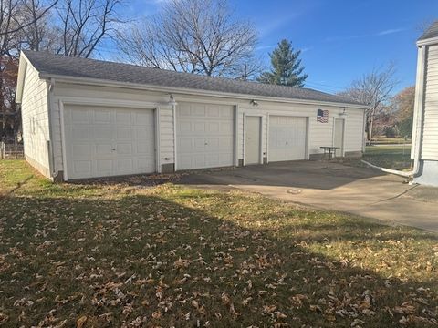 Tiny photo for 307 N Linden Street, Clinton, IL 61727 (MLS # 12518627)