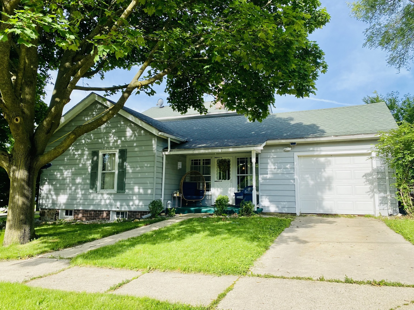 106 Dewey Street