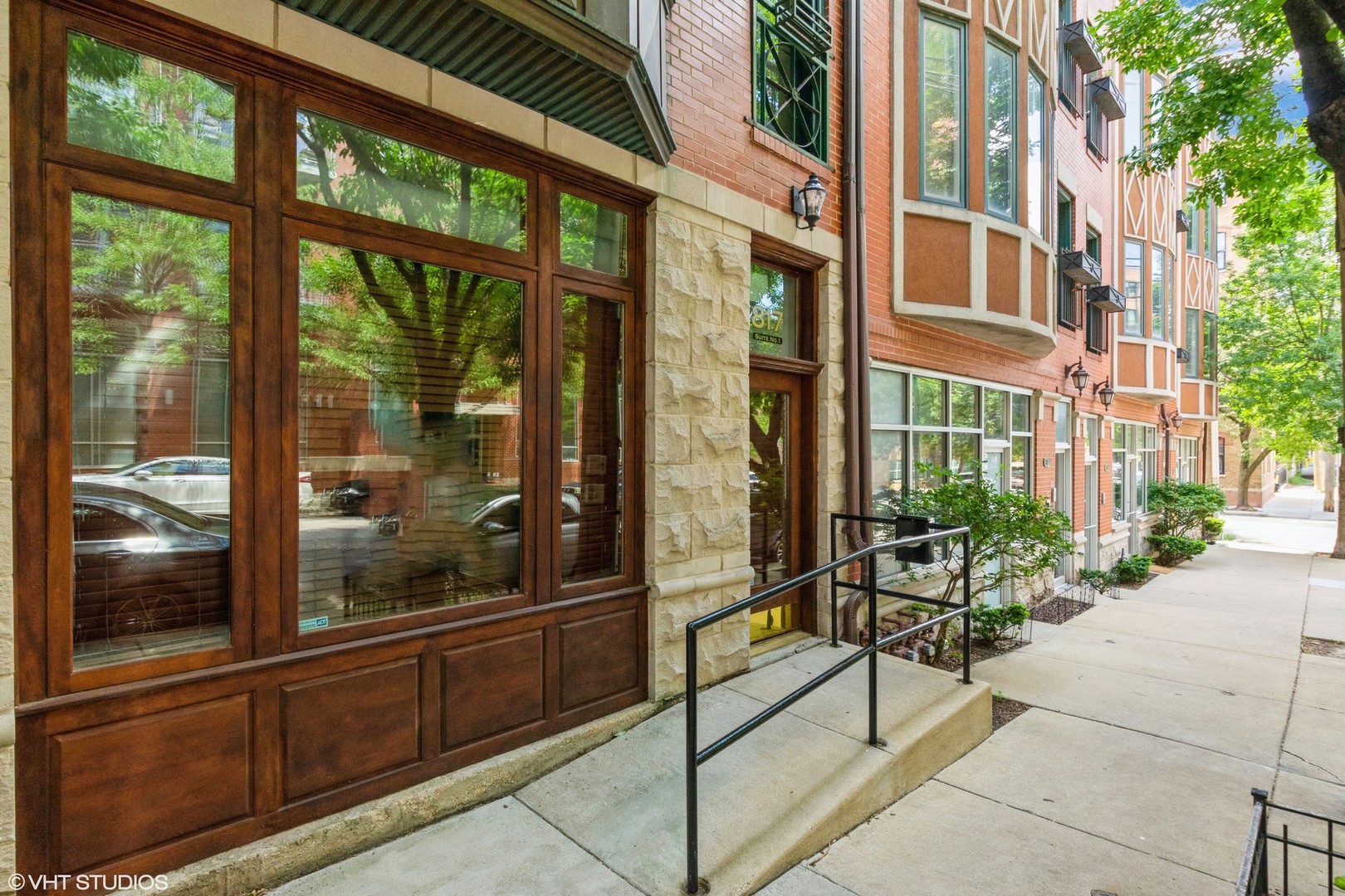 817 W Superior Street 1