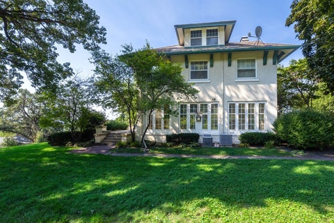 Tiny photo for 2740 Nichols Lane, Davenport, IA 52803 (MLS # 12748649)