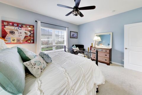 Tiny photo for 927 Camden Street #B, McHenry, IL 60050 (MLS # 12620271)