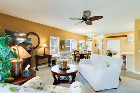 Tiny photo for 927 Camden Street #B, McHenry, IL 60050 (MLS # 12620271)