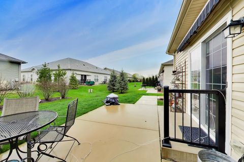 Tiny photo for 927 Camden Street #B, McHenry, IL 60050 (MLS # 12620271)