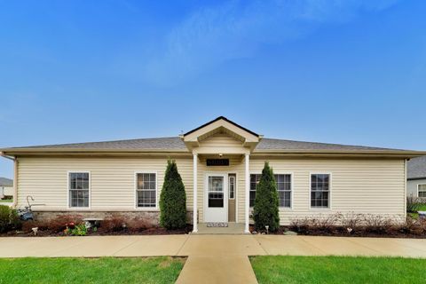 Tiny photo for 927 Camden Street #B, McHenry, IL 60050 (MLS # 12620271)
