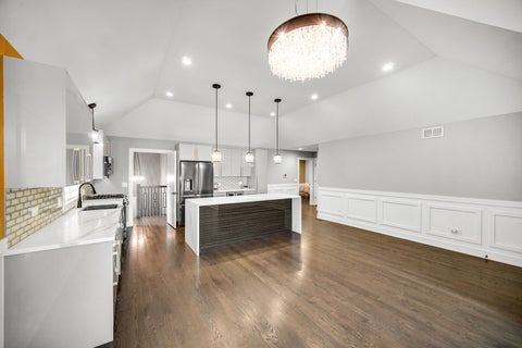 Tiny photo for 8224 Laramie Avenue, Burbank, IL 60459 (MLS # 12758310)