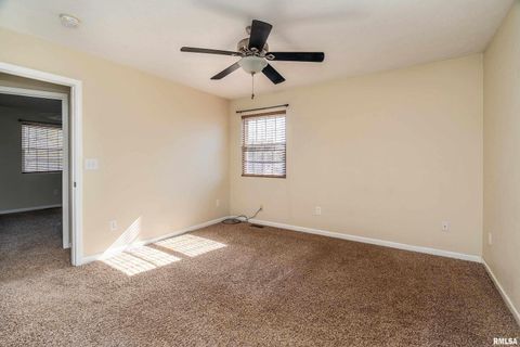 Tiny photo for 1304 HAZEL Street, Johnston City, IL 62951 (MLS # EB460333)