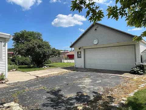 Tiny photo for 6321 W 99th Street, Oak Lawn, IL 60453 (MLS # 12716465)