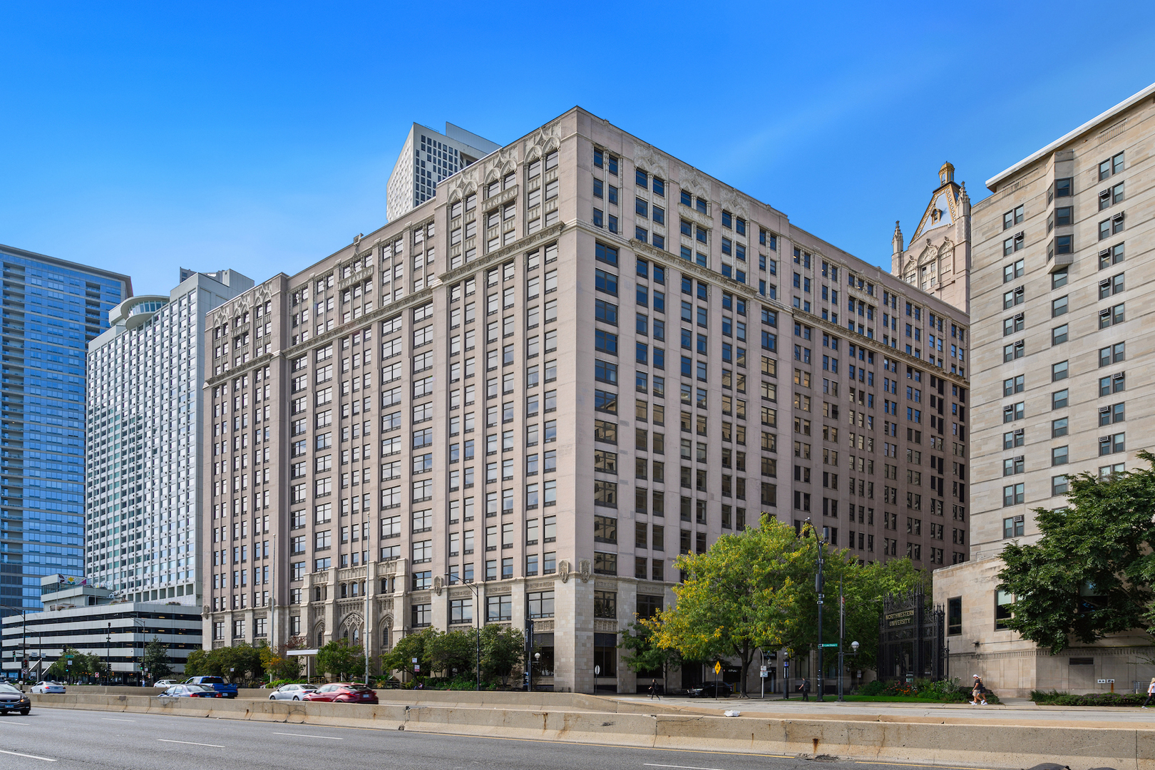 680 N Lake Shore Drive 515