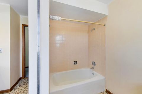 Tiny photo for 413 S Carol Lane, Mount Prospect, IL 60056 (MLS # 12555118)