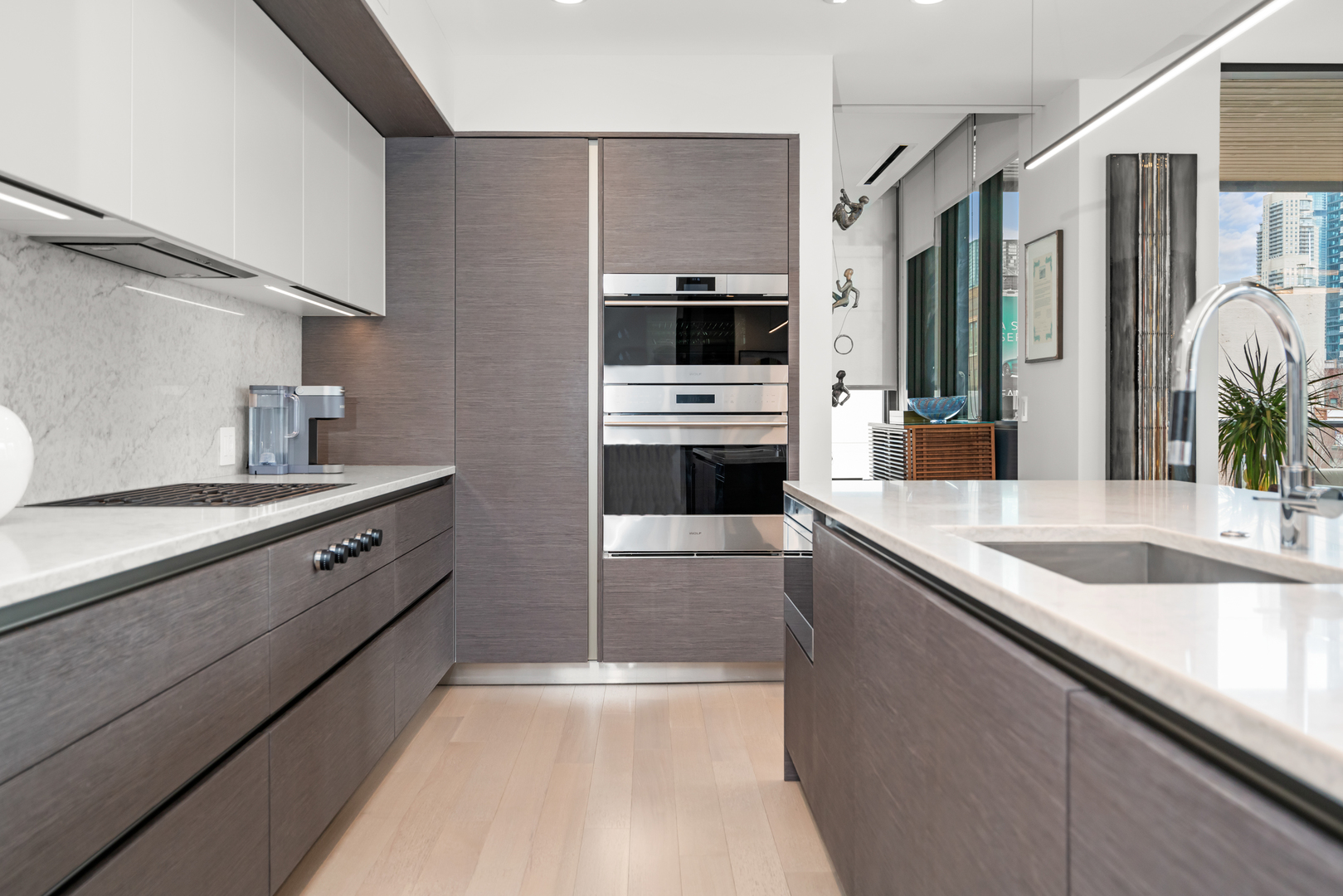366 W Superior Street 501