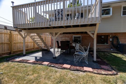 A home in Oak Forest