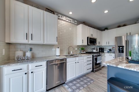 Tiny photo for 1618 Thornbury Drive #122-4, Bartlett, IL 60103 (MLS # 12486151)