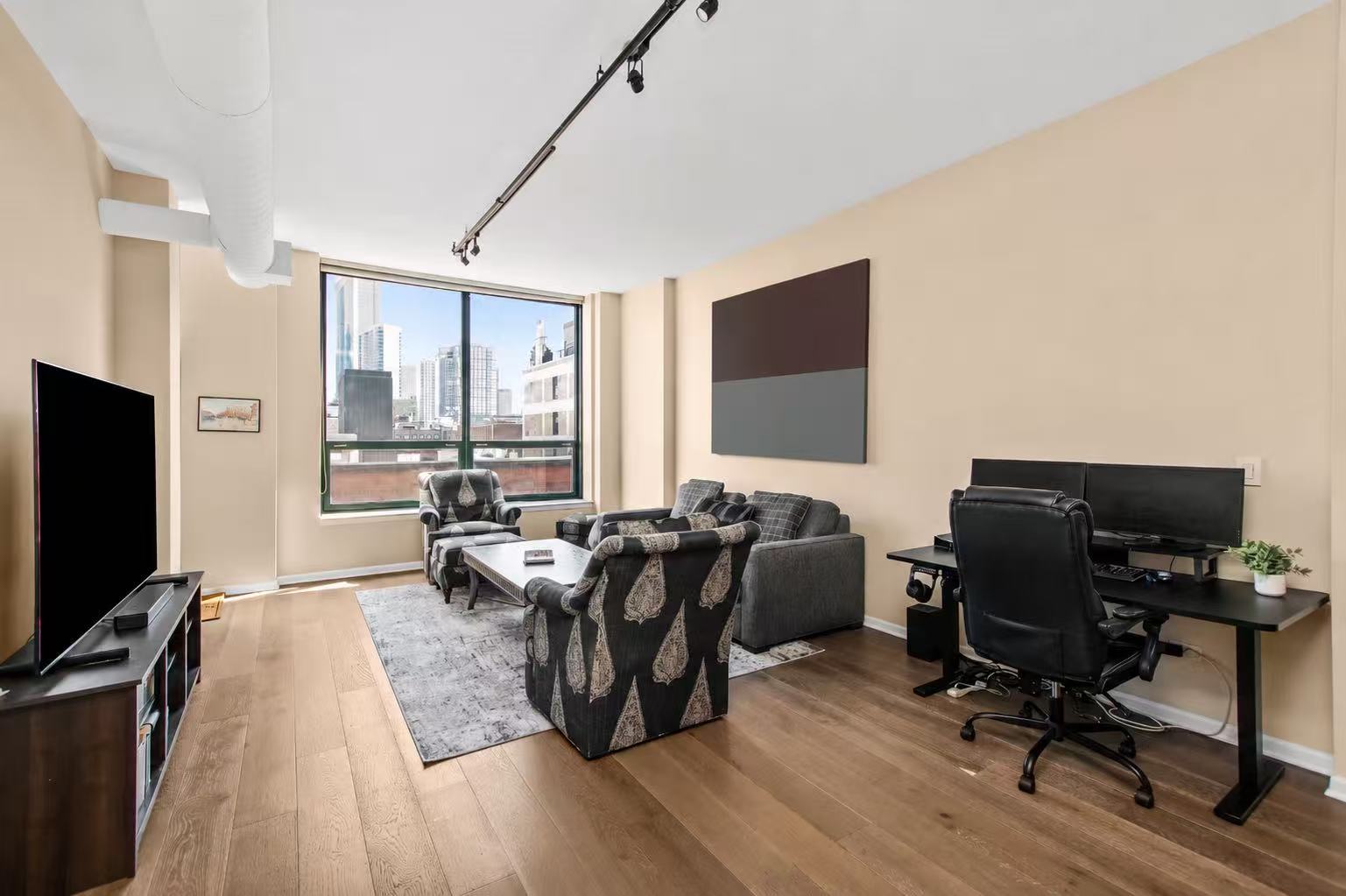 400 W Ontario Street 612