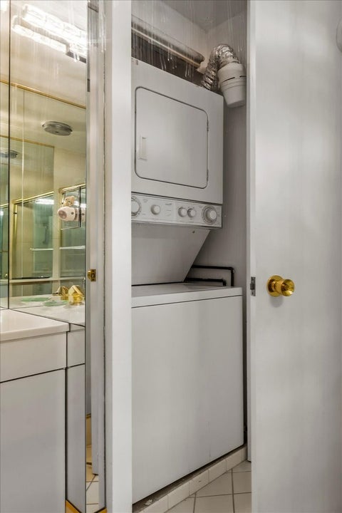 Tiny photo for 1630 Sheridan Road #9G, Wilmette, IL 60091 (MLS # 12702347)