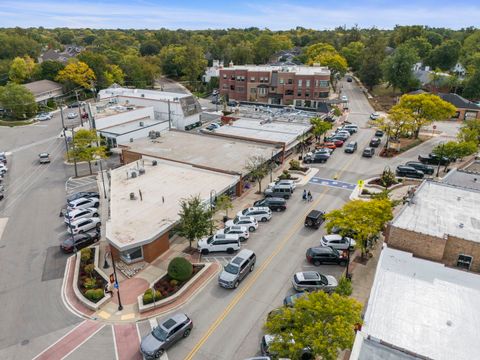 Tiny photo for 27 Indian Drive, Clarendon Hills, IL 60514 (MLS # 12494265)