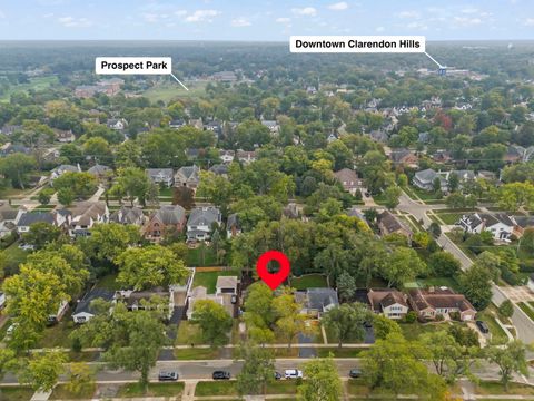 Tiny photo for 27 Indian Drive, Clarendon Hills, IL 60514 (MLS # 12494265)