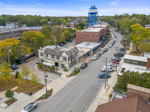 Tiny photo for 27 Indian Drive, Clarendon Hills, IL 60514 (MLS # 12494265)