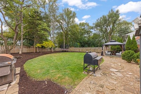 Tiny photo for 27 Indian Drive, Clarendon Hills, IL 60514 (MLS # 12494265)