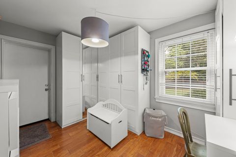 Tiny photo for 27 Indian Drive, Clarendon Hills, IL 60514 (MLS # 12494265)