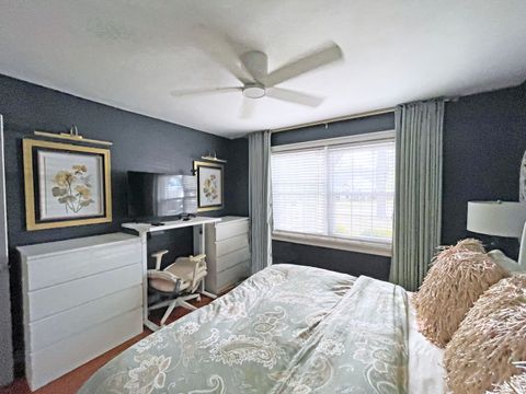 Tiny photo for 27 Indian Drive, Clarendon Hills, IL 60514 (MLS # 12494265)