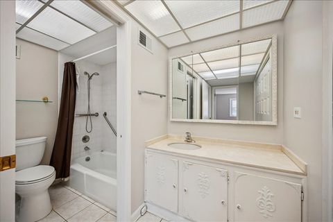 Tiny photo for 9530 N Lamon Avenue #403, Skokie, IL 60077 (MLS # 12477549)