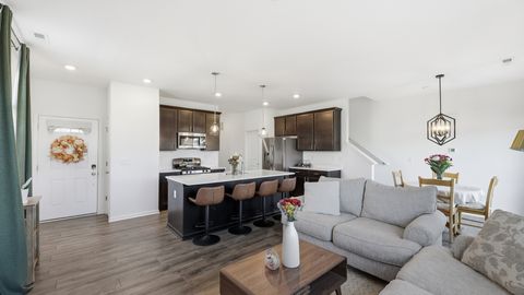 Tiny photo for 120 Kingsport Drive, South Elgin, IL 60177 (MLS # 12554835)