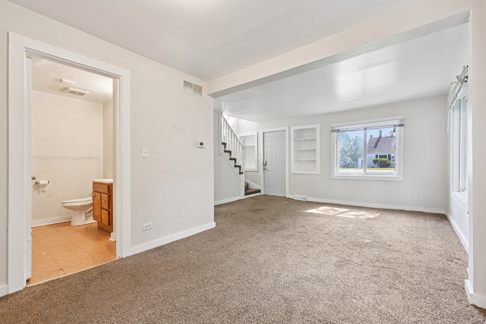 908 Flintwood Court
