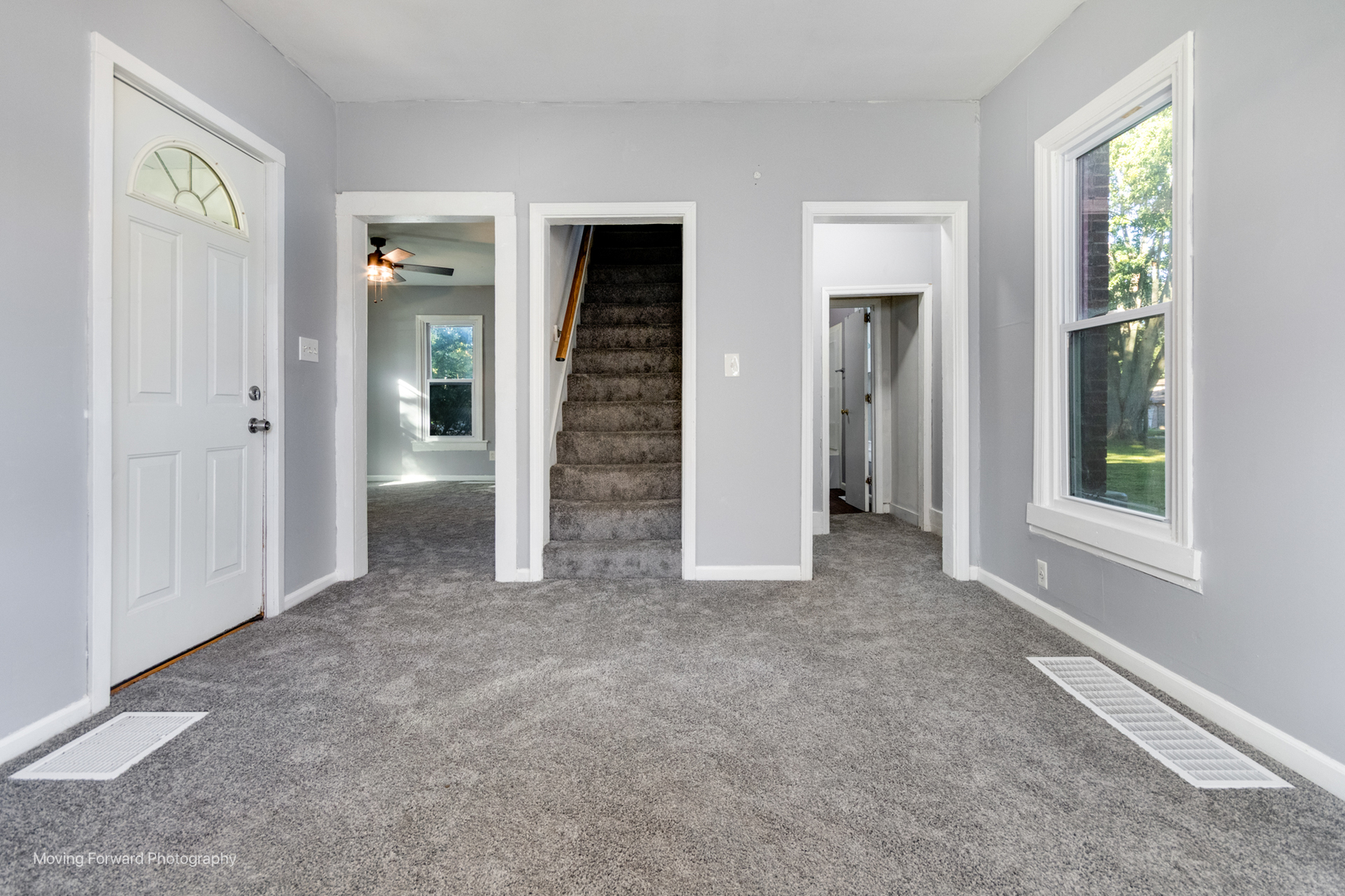 208 W Sycamore Street